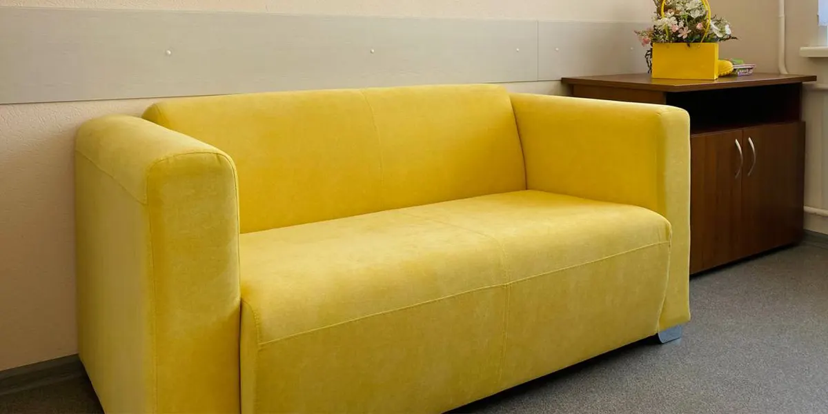 Диван для благотворительного фонда